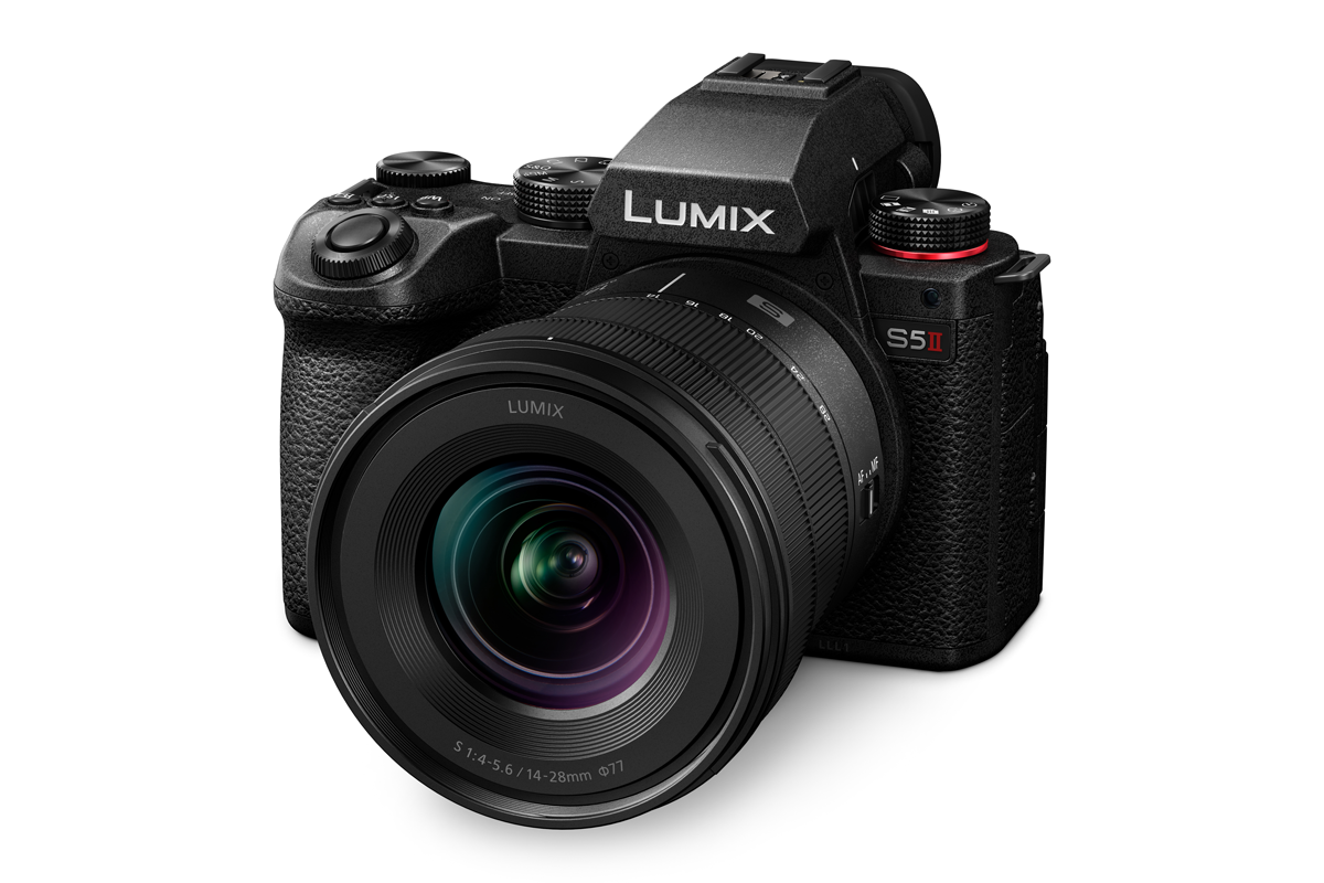 LUMIX S 14-28mm Lens (S-R1428) on S5II Camera LUMIX S 14-28mm Lens (S-R1428) on S5II Camera
