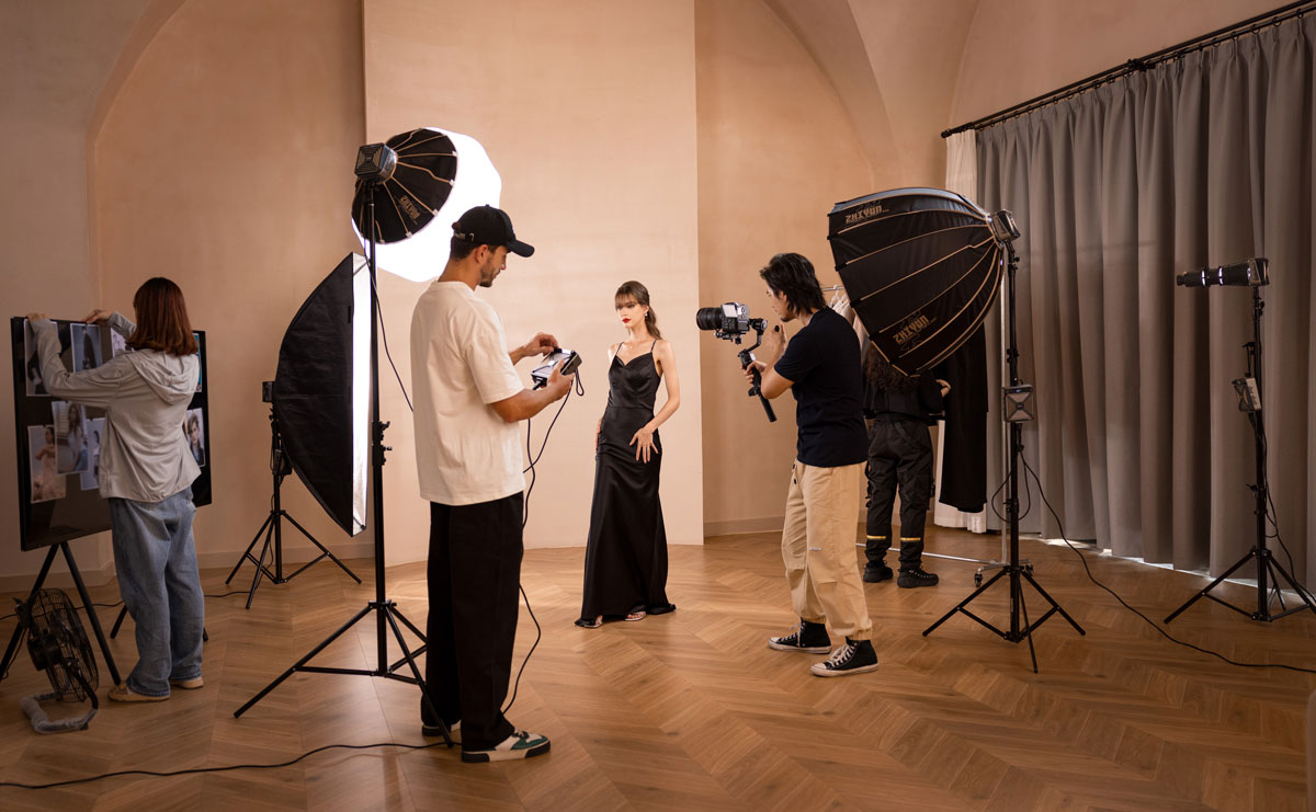 ZHIYUN CRANE 4 Lifestyle ZHIYUN CRANE 4 Lifestyle